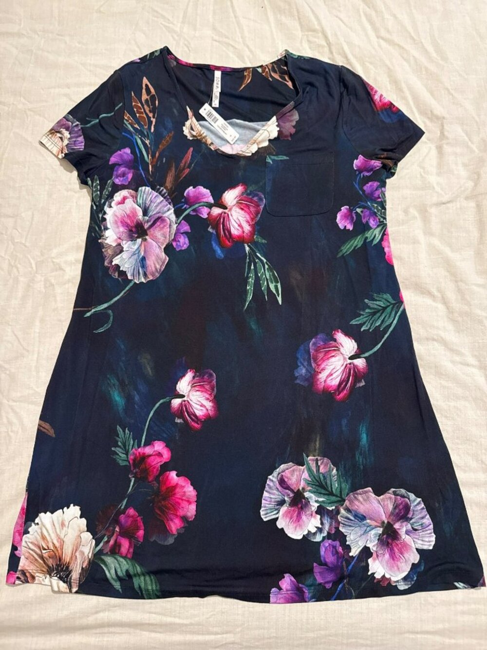 Soma Cool Nights Nightshirt Size Medium Sleepshirt Short Sleeve Floral NWT